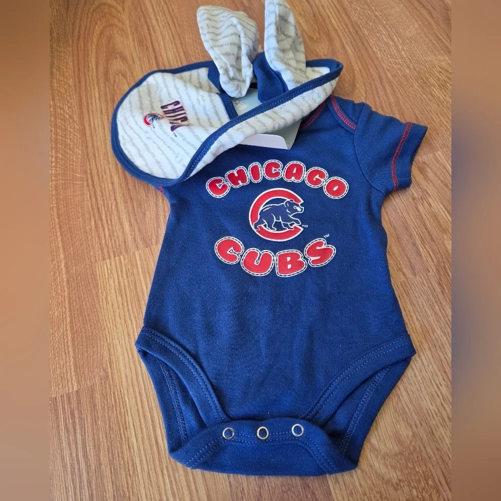 MLB Chicago Cubs Newborn Baby Set NWT Bodysuit, Bib, Booties Baseball